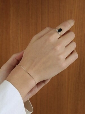 데라룬 BK BOX RING SILVER DE LA LUNE