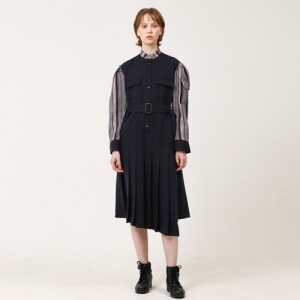 분더가이스트 자카드배색 퍼프소매  플리츠 롱원피스 네이비 WunderGeist